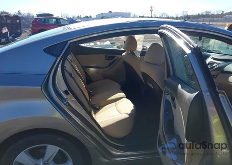 2013 Hyundai Elantra Gls z USA, uszkodzony, nr VIN 5NPDH4AE4DH392775